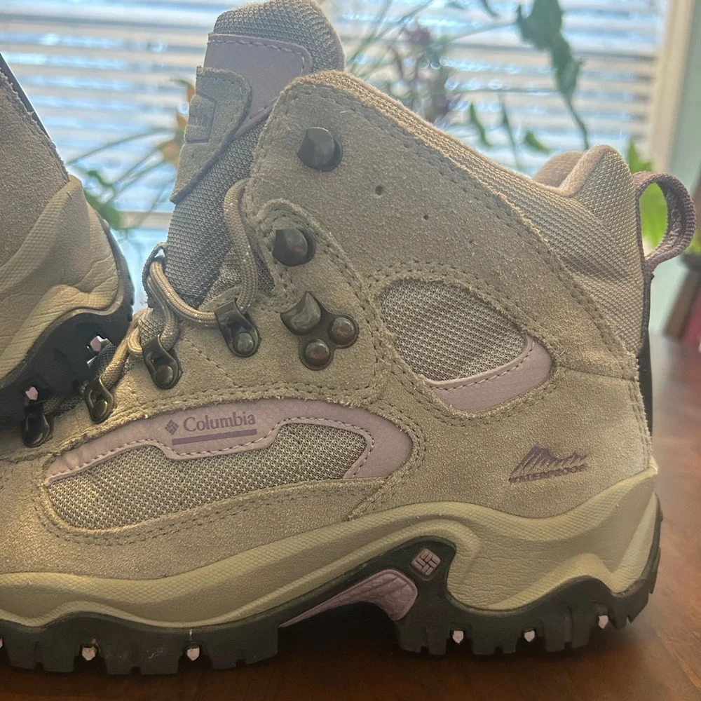 Columbia Waterproof Gray and Purple Winter Boots Size 7.5